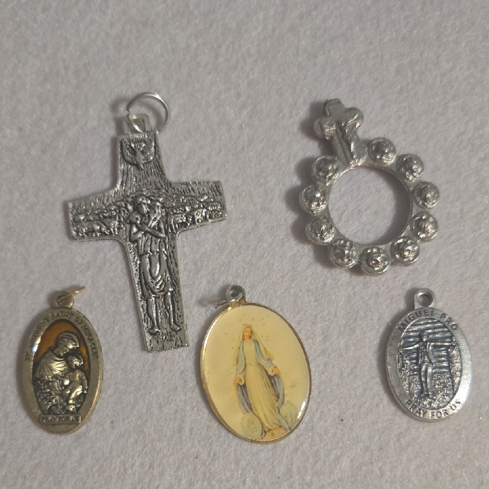 Silver Religious Pendant Set Finger Rosary Italian Cross 3 Saint Medals